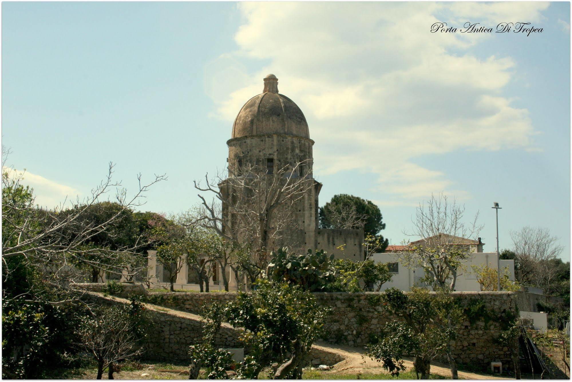Appartamenti Porta Antica Di Tropea Exteriör bild